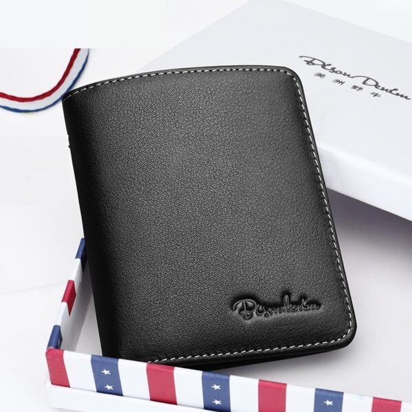Minimalist black men’s wallet – compact and stylish daily carry